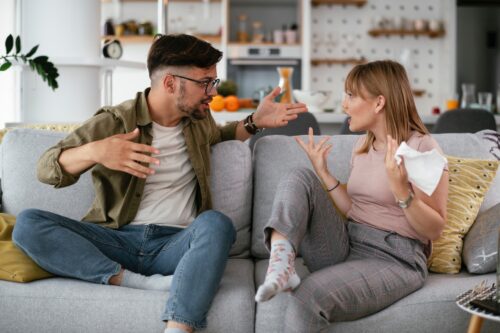 13 Signs of a Toxic Marriage